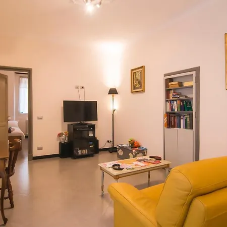Apartament Your House In Genua